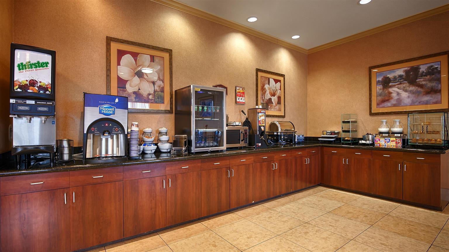 Americas Best Value Inn & Suites-Ливингстън Екстериор снимка