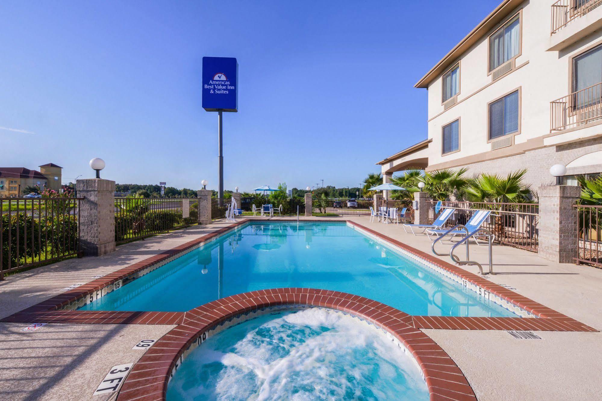 Americas Best Value Inn & Suites-Ливингстън Екстериор снимка
